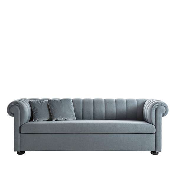 divano classico grigio