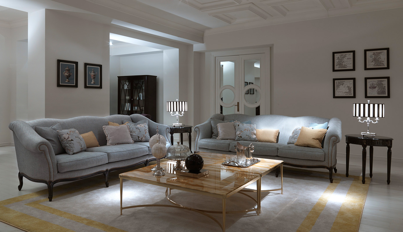 02-tavolino-oro-marmo-elegante-divani-soggiorno