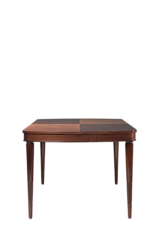 03-tavolo-legno-elegante-vistalaterale