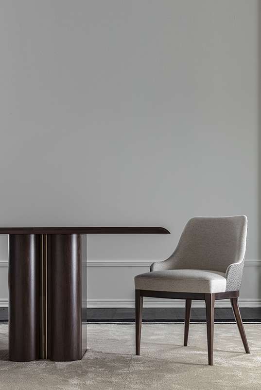 03-tavolo-salapranzo-sedia-bianco-tappeto