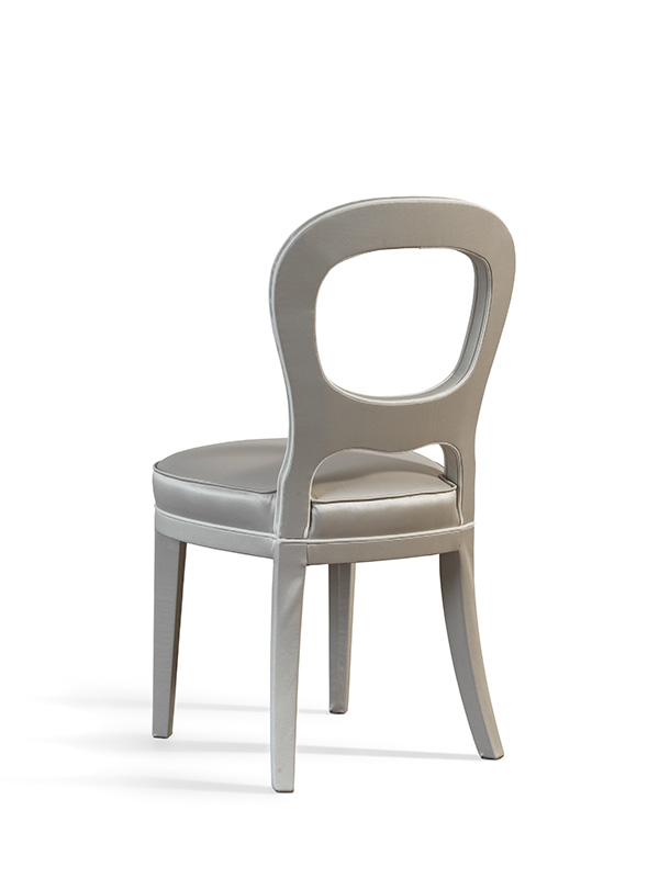 15-sedia-legno-imbottita-elegante-vista-posteriore