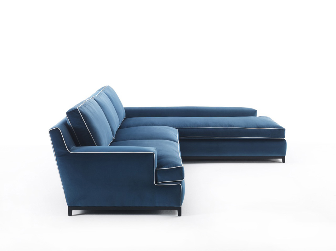 23-divano-sala-soggiorno-cuscini-elegante-velluto-blu-vistalaterale
