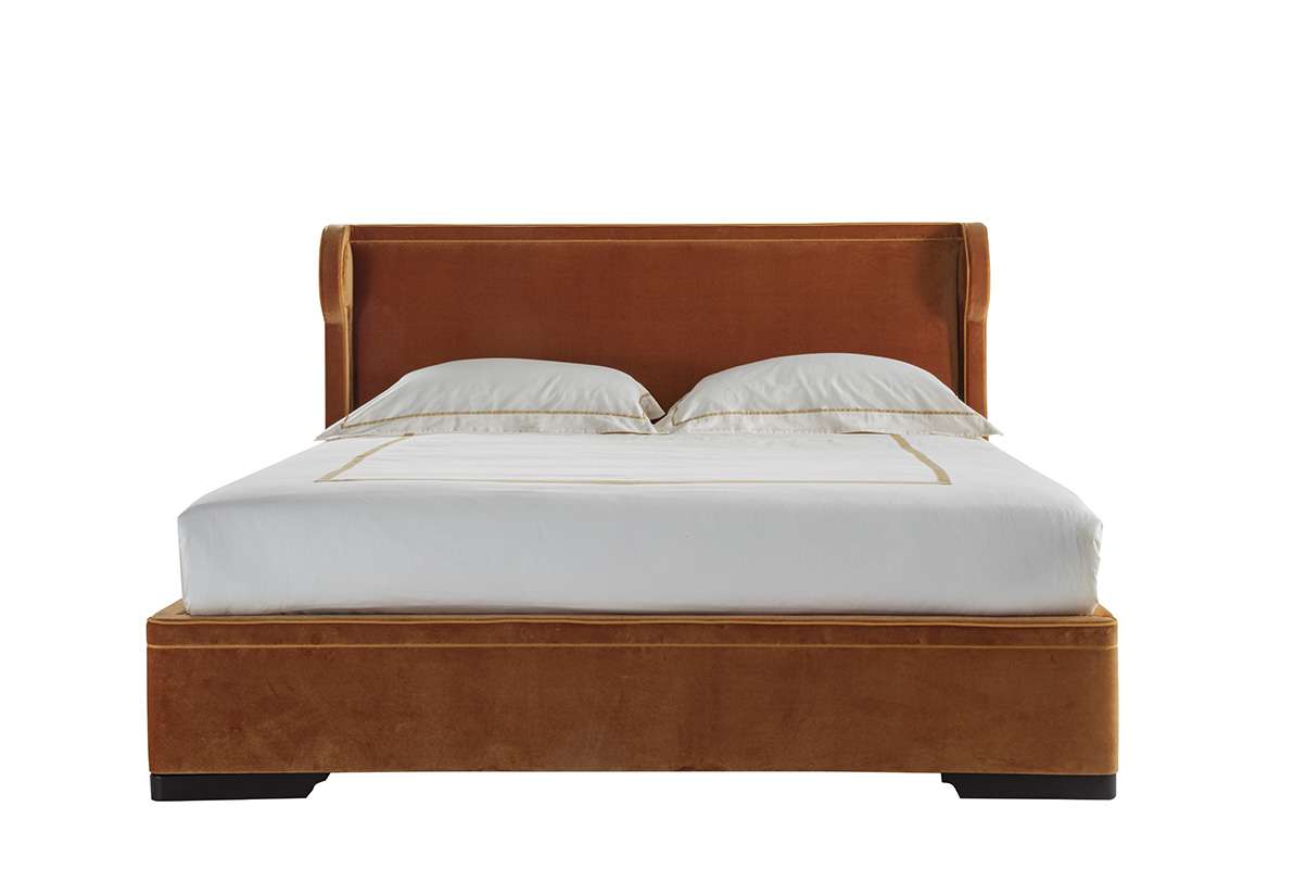 13-letto-cuscini-testata-legno