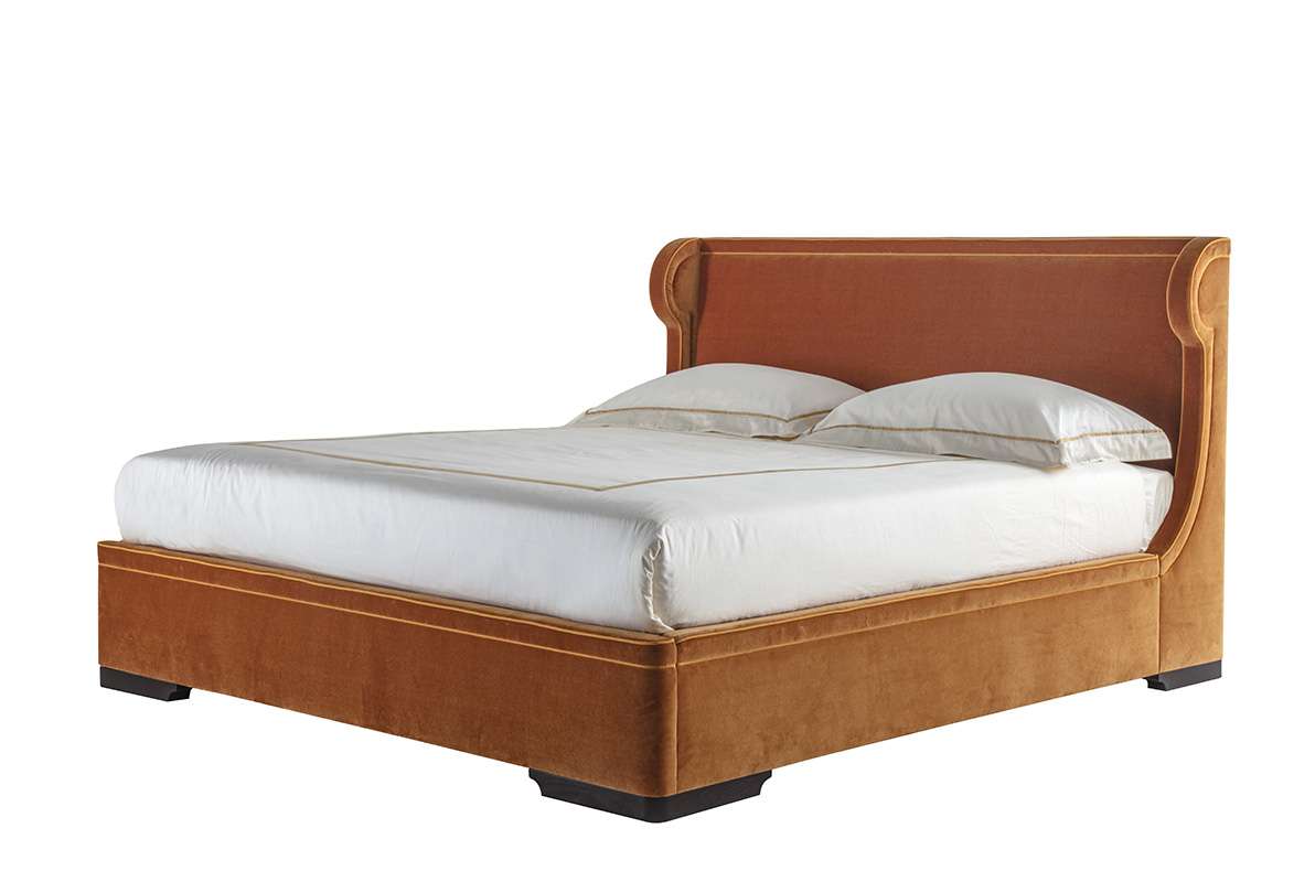 14-letto-cuscini-testata-legno